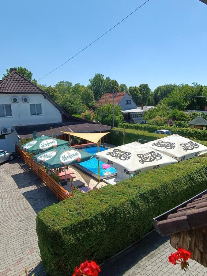 Janika Pension Вонярцвашгедь Екстер'єр фото